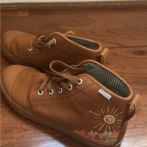 Bangs Embroidered Brown High-Top Sneakers
